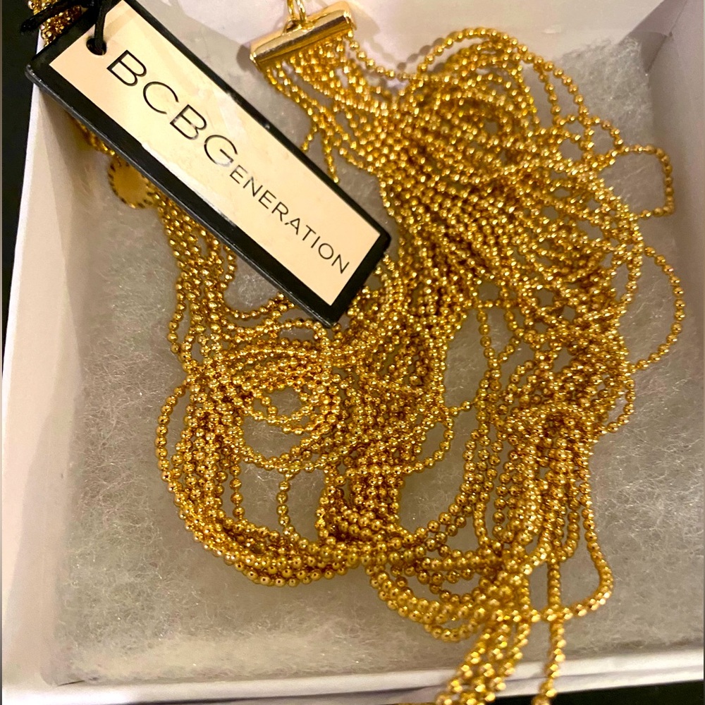 BCBG Generation gold tone necklace NWT